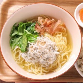 鯛出汁しらすラーメン