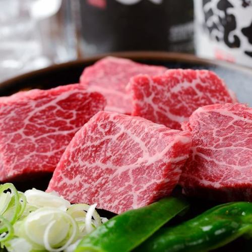 こだわりの肉は鮮度抜群の一頭買い！