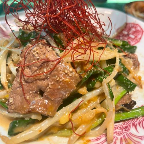 Stir-fried liver, chives, oysters and mayonnaise