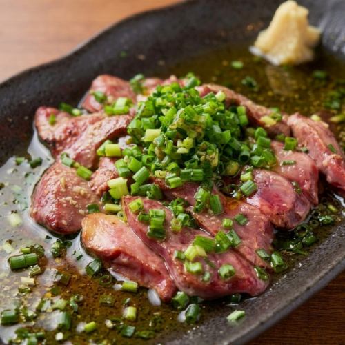 丹波鶏 肝レア炙り刺し