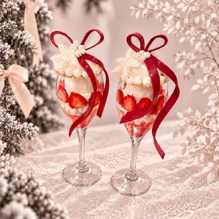 【Strawberry Ribbonパフェ付】11/13～12/28限定 White Holiday Afternoon Tea◆6500円(税込)