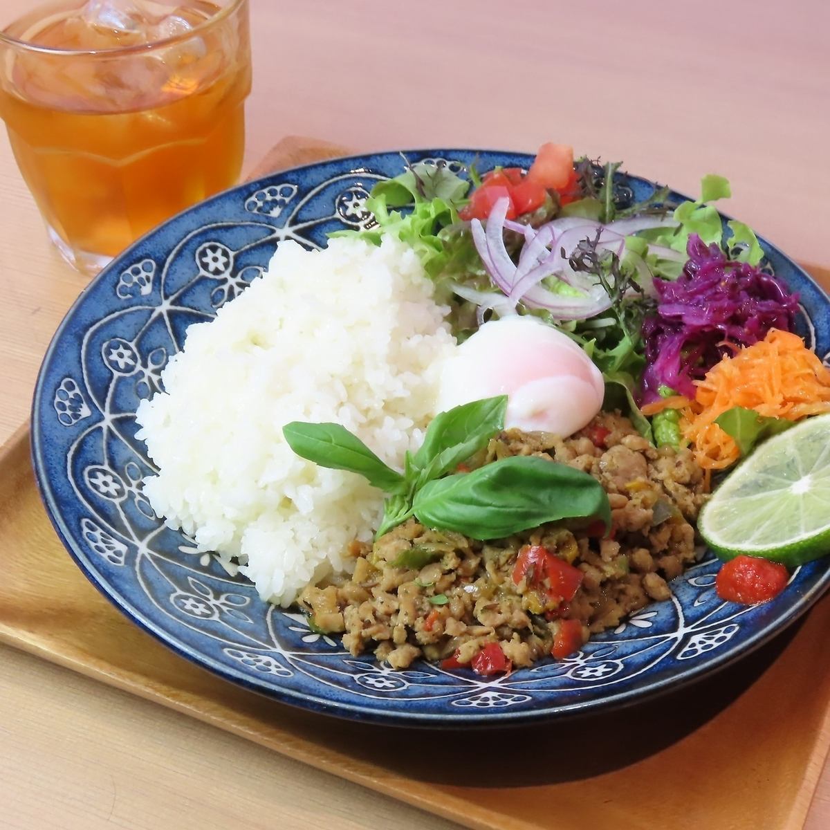 新潟駅中の人気カフェ【Sea Point YORIMICHI】がMOYORe:と合体☆お仕事～お食事まで◎