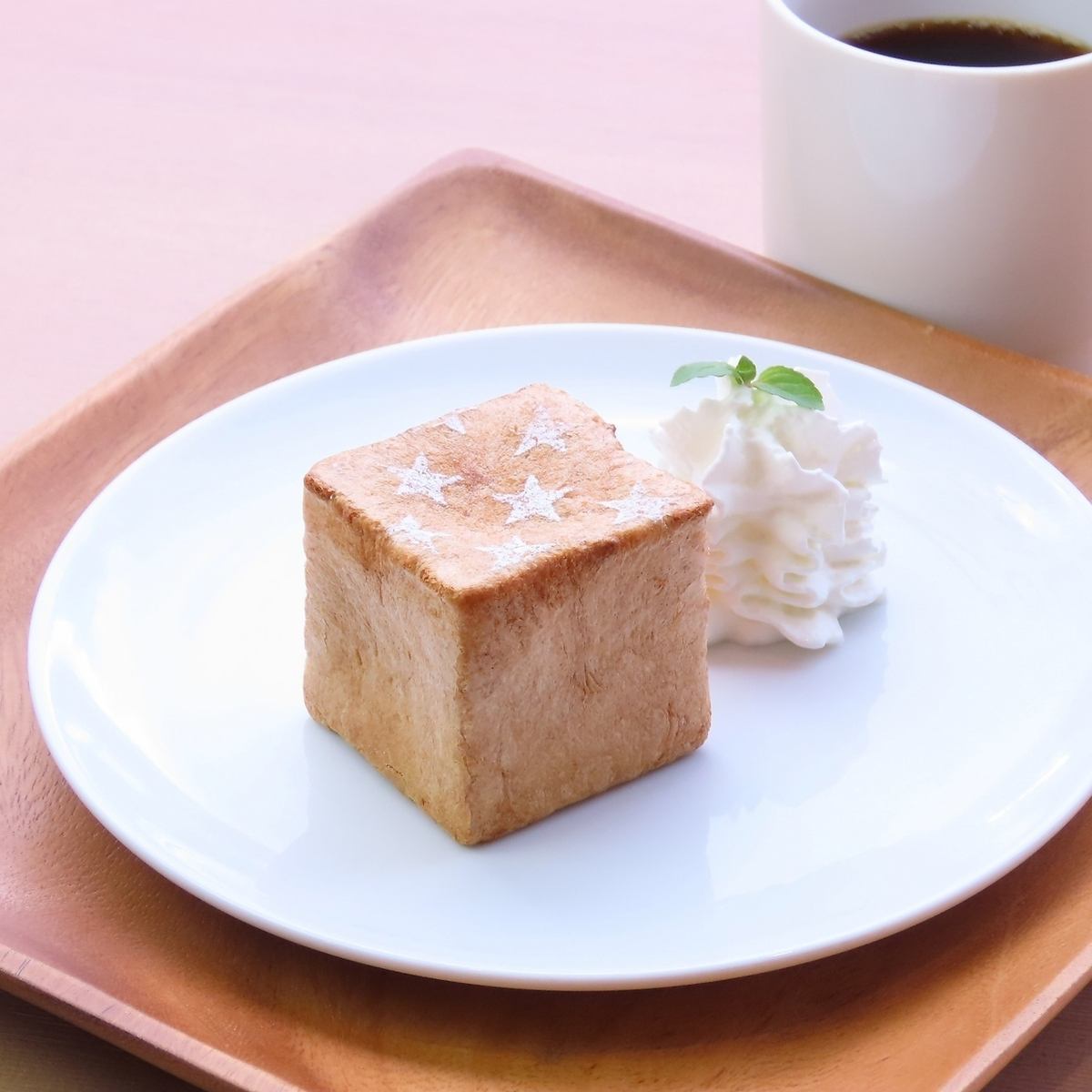 駅直結★ランチ・カフェ・女子会に◎デザートメニューも充実です