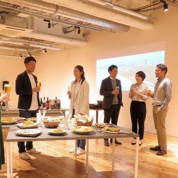 【新潟駅直結！貸切懇親会が人気！】歓送迎会が多くなるこの時期。お店の奥にある落ち着いたスペースで貸切懇親会がおすすめ！お料理6品90分飲み放題4000円～お得なコースを様々ご用意しております。ご利用は10名様～可★お昼からのご宴会も大歓迎です！