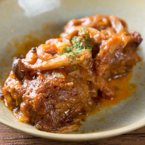 お子様にも人気の「煮込みハンバーグ」