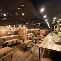 お洒落な雰囲気なのにカジュアルで利用しやすい店内