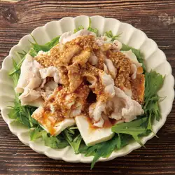 寄せ豆腐の胡麻和えサラダ