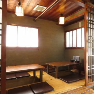 [Horigotatsu] 4 people x 2 tables ◇ Great for drinking parties with friends.