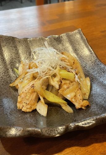 せせりと白ネギの塩だれ炒め