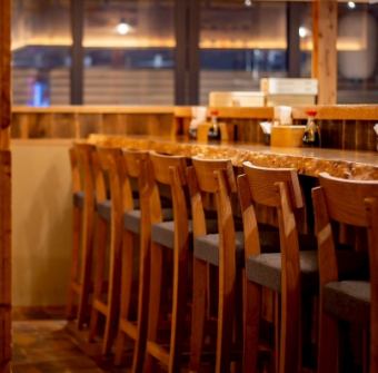 接待やお祝いといった特別な日を当店でお過ごしください。食材の質にこだわり北海道和牛や活きの良い旬の海鮮を使った鉄板焼きをご提供致します。また落ち着いた雰囲気となっており、絶品料理を心地よい空間でお楽しみいただけます。