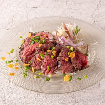 道産和牛タタキ にんにく香味だれ