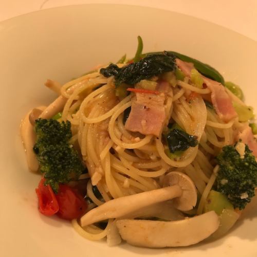 Peperoncino with colorful vegetables