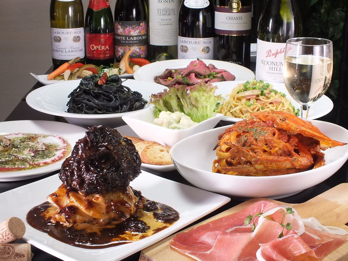 Please enjoy your meal in a spacious restaurant.
