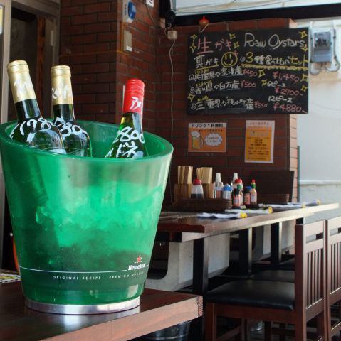 ≪700円で飲み物もちこみOK!!≫お好きなドリンクで楽しく飲もう!!お一人様700円でドリンク持込みOKですよ～♪朝5:00まで営業しているので、深夜でも安心!!【お一人様700円頂戴致します/2時間制】