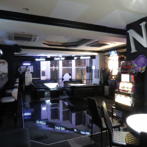 広々とした店内