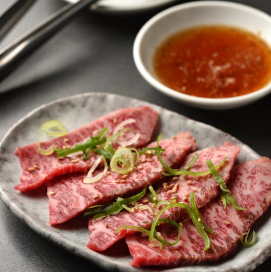 以A4、A5和國產牛肉為主，精心挑選美味嫩滑的日本牛肉！
