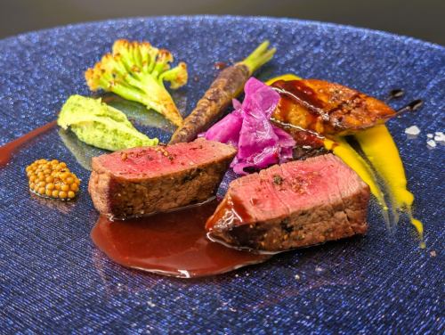 🎄✨LINEA XMAS Special Dinner 2025✨🎄

Treat yourself to a little luxury this Christmas with Linea.
The chef's special menu,
A heartwarming time with your loved ones──🍷

🍽️ Christmas Special Course Contents
───────────────
🌟Antipasto Misto
~Special appetizers only available at Christmas~

🥖Freshly baked bread

🍄Rich mushroom potage

🦪Large scallops and snow crab saute
~With salad-style vegetables~

🎁Chef's masterpiece
~A surprise gift from the chef on the day~

🥩 Sauteed Kyushu Kuroge Wagyu beef fillet and foie gras
~Red wine sauce~

🐟 Ehime Prefecture Red Sea Bream Aglio e Olio
~Served with salmon roe~

🍰Christmas Special Dolce

☕ Coffee, tea or espresso

💰Normal price: 13,200 yen (tax included)
🕊️Book by November 15th and get 10% off!

*The contents may change depending on the availability of ingredients.
*Reservations are required.

📍LINEA
🎄Reservations by phone
Hot Pepper is here →[https://www.hotpepper.jp/strJ004068152/course_cnod04/]

───────────────
LINEA
Ono 1st Building 102, 3-6 Higashiiwasaki, Togane City, Chiba Prefecture
For reservations and inquiries, please call
TEL 0475-77-7133
Maximum 12 seats Terrace seats
Credit card◎QR◎Transportation◎
Lunch 11:30~15:00 Last order 14:00
Dinner 17:30~22:00 Last order 21:00
Dinner is by reservation only, so please be aware of this.
DMs and emails cannot be responded to immediately.
Please contact us by phone for inquiries.
Closed on the 1st and 3rd Tuesdays of every month, and every Wednesday

@linea.tougane

Private parking available next to the store
If there are many cars, you can also use the building parking lot.
Please contact the staff.

#LINEA #ToganeDinner #Italian #ChristmasDinner #Xmas2025 #SpecialDinner #ChibaGourmet #AnniversaryDinner #CoupleDinner #FoieGras #WagyuBeef #SpecialNight