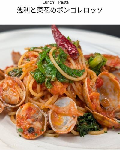 2026/2/15よりランチメニューが新しくなります。
◆選べるパスタ
・浅利と菜花のボンゴレロッソ
・駿河湾産 桜海老と春キャベツのペペロンチーノ
・ベーコンとアスパラのカルボナーラ
◆プレミアムパスタ
・長野県産芳寿豚のタリアテッレ(煮込みトマト生パスタ)
◆スープ
・北海道産ごぼうのポタージュ
◆肉料理
・国産牛フィレのタリアータ
---------------------------
◆ランチコース各種◆
・1,650円コース(税込)
・2,310円コース(税込)
・3,630円コース(税込)
LINEA(リネーア)
千葉県東金市東岩崎3-6 小野第1ビル102
ご予約お問い合わせはお電話にて
TEL 0475-77-7133
最大12席 テラス席
クレジットカード◎QR◎交通系◎
Lunch 11:30~15:00 ラストオーダー14:00
Dinner 17:30~22:00 ラストオーダー21:00
ディナーは予約制となりますのでよろしくお願いします。
DMやメールは即対応ができないため
お問い合わせは電話にてお願いします。
定休日 第1第3火曜日 毎週水曜日
@linea.tougane
お店の隣に専用駐車場あり
台数が多い場合はビル駐車場も
利用できますのでスタッフまで
#リネーア
#千葉
#東金市
#ランチ
#パスタ
#コース
#少人数
#誕生日
#記念日
#落ち着いた空間
#イタリアン
#ワイン
#デート
#コース料理