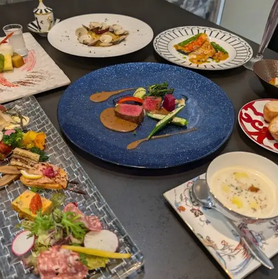 季節の食材をふんだんに使用した本格イタリアンを楽しめる、大人の隠れ家的レストラン