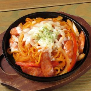 焼きチーズナポリタン
