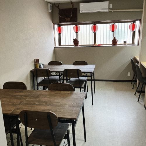 【1階・フロア貸切可能】会社宴会や女子会等、10名~15名様のお集まりには「貸切」も大変おすすめ♪1階フロアを広々とご利用いただくことが可能◎周囲を気にすることなく、ゆったりとご歓談をお楽しみいただけます。