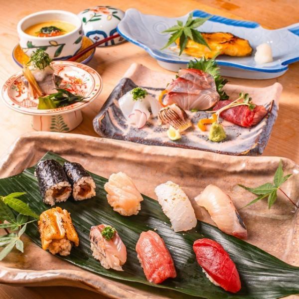 《おまかせ握り五貫＋四品》小鉢・鮮魚のお造り【2時間飲み放題付き】　7,000円(税込)コース
