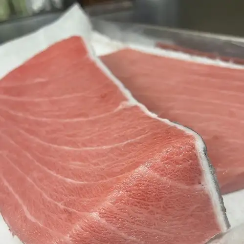 本マグロ刺身を贅沢に