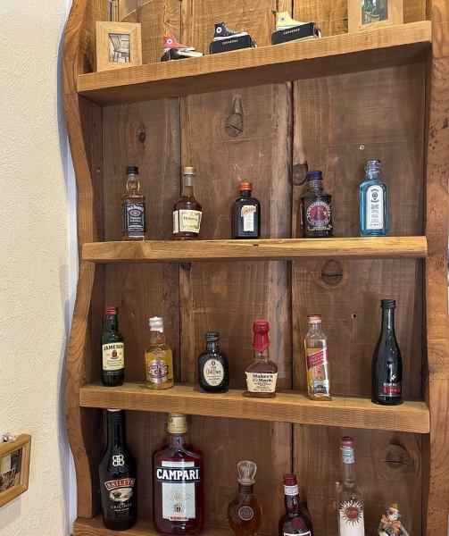 ◆大きめの窓より店内のあたたかな明かりが漏れ、思わず立ち寄りたくなります♪ 店主が集めた小物が印象的な優しい雰囲気のお店です◎温かい時間をイルチェーロでお過ごしください。≪狛江/イタリアン/ピッツァ/パスタ/ランチ/女子会/ワイン≫