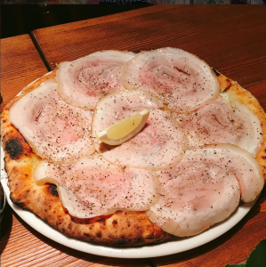 ボルケッタ（豚バラ肉の低温ロースト・コショウ・レモン）