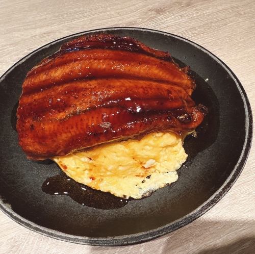 鰻オムライス