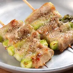 Asparagus rolls