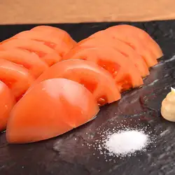 Tomato slices