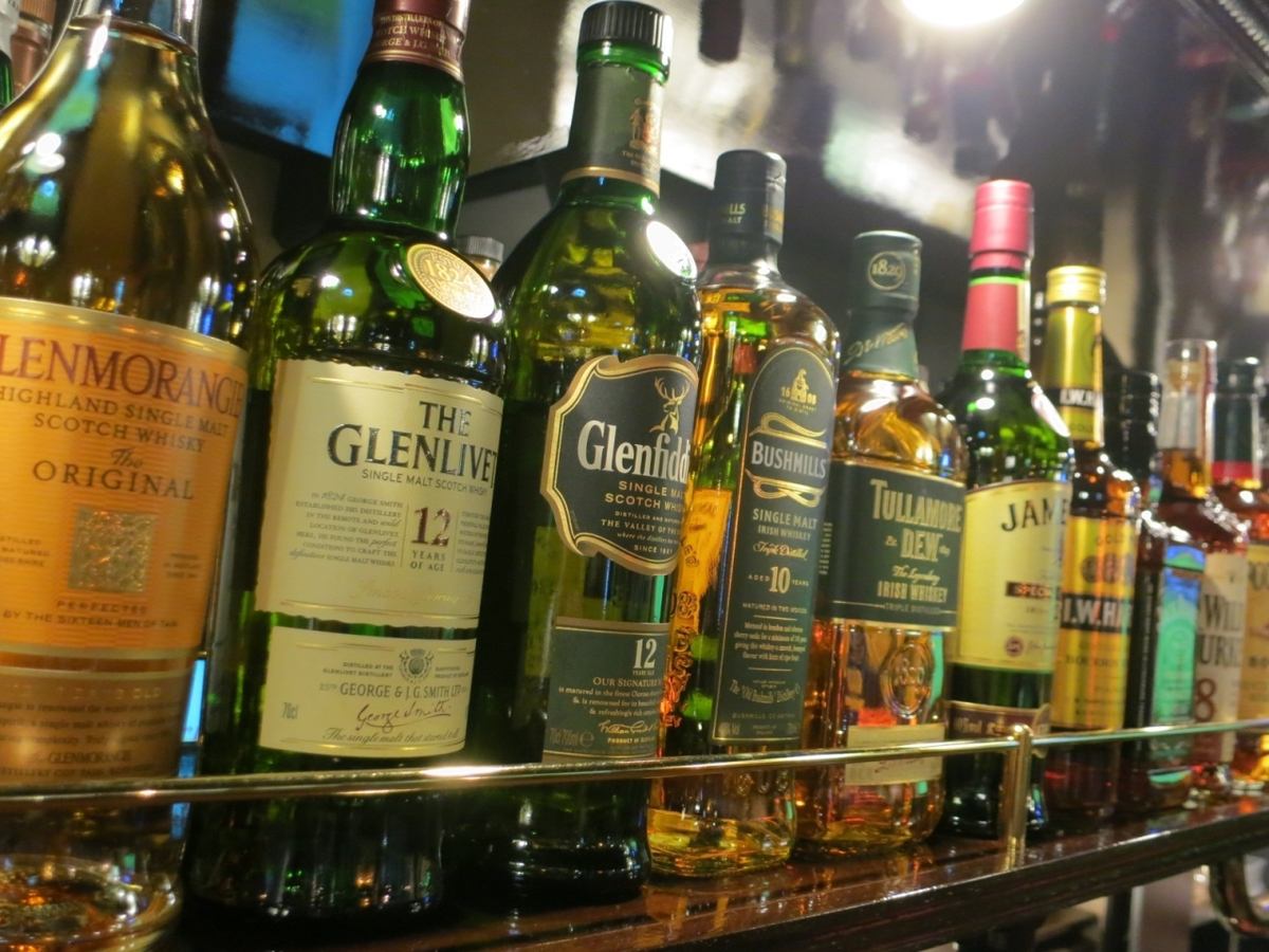 ギネスビールをはじめ世界各国のビールやウィスキーをご用意!