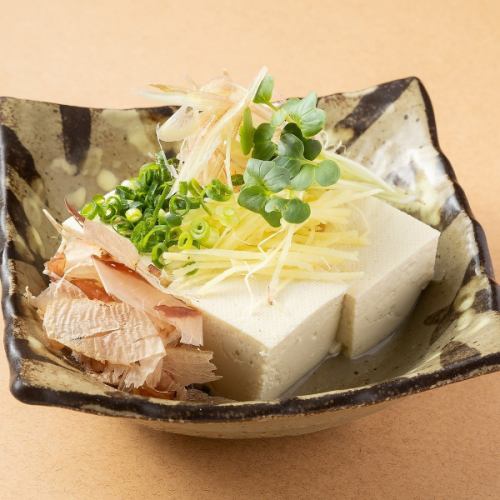 Chilled tofu with tofu from Kyushu full of seasonings