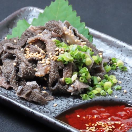 Wagyu beef omasum sashimi