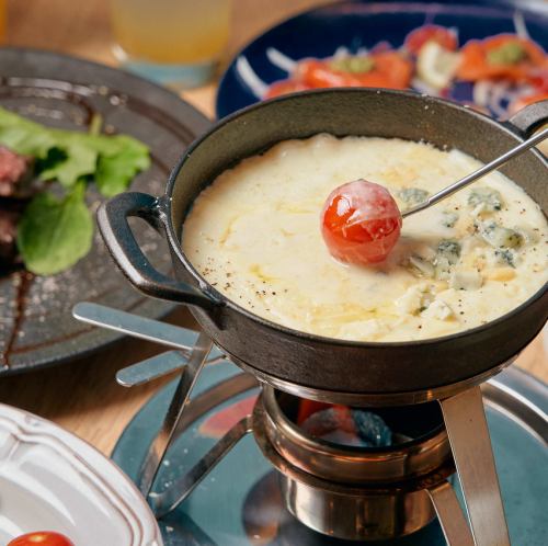 ランチ限定飲み放題付きコースもご用意しております。