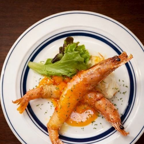 Shrimp fried in kataifi pastry with chili mayonnaise