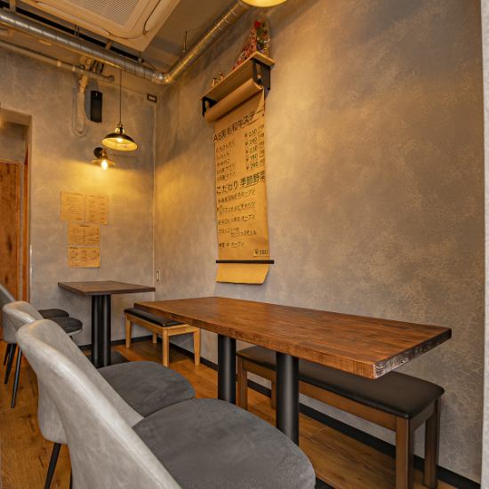 どんなシーンでも使いやすい落ち着いた雰囲気の店内♪