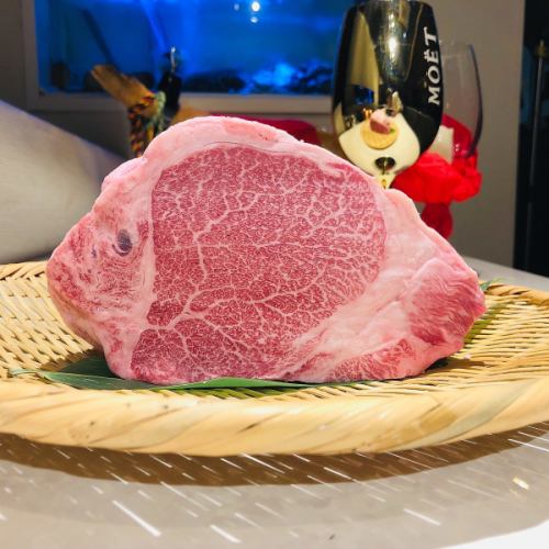 We use A5 rank of Yamagata beef ♪