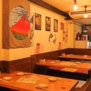 No matter where you look, you'll see a Japanese atmosphere! With a total of 28 seats, it can also be rented for private use! You can enjoy your meal and drinks without worrying about the people around you, so it's recommended for various types of parties such as welcome and farewell parties and company banquets.
