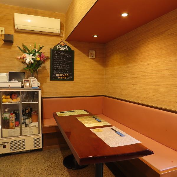 当店では新鮮な野菜や魚を使用し、冷凍品は一切取り扱っておりません。色彩りにも気を配り、目でも楽しめる料理を提供します。店主の長年の経験を活かし、皆様の胃袋を満たす自信があります。心を込めた一皿で、皆様の特別なひとときを演出いたします。