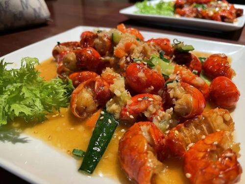 Garlic-scented crayfish (Haruka Koryu Etsoo)