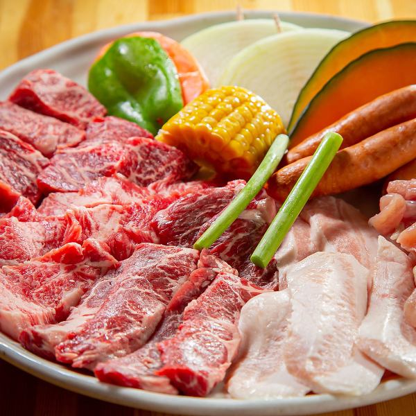 ボリューム満点でリーズナブルなのが嬉しい！炭火焼肉やまごろのお得な『ファミリーセット』