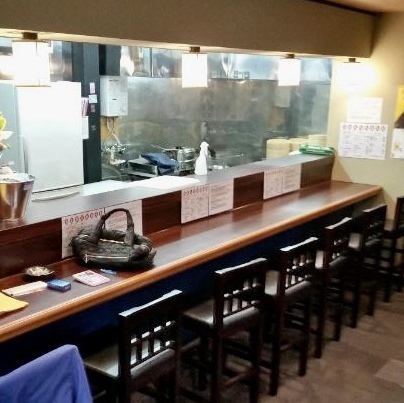 【２名から団体様までOK♪】つまみなどもあり、居酒屋としてもご利用いただけます！こだわりの牡蠣たちを是非ご堪能ください♪【名古屋/烏森/かき/牡蠣/カキ/忘年会/女子会/宴会/食べ放題/飲み放題/居酒屋】