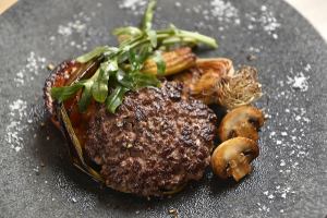 minced beef steak