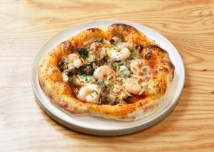 shrimp and mushroom pizza