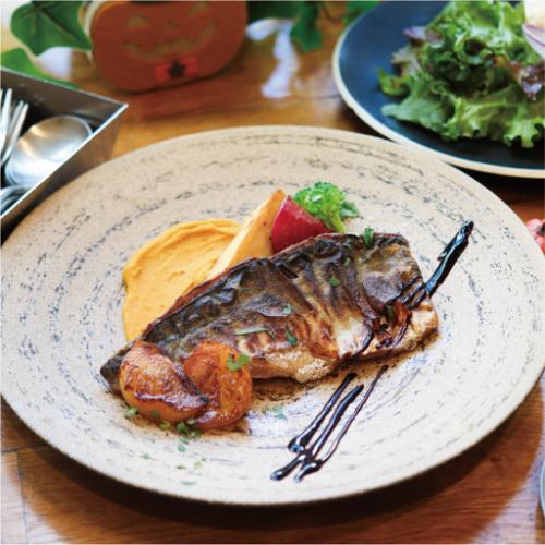 Monthly Lunch Main Course: Mackerel Meuniere with Pumpkin Puree