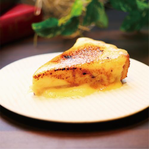 Brulee-style cheese tart