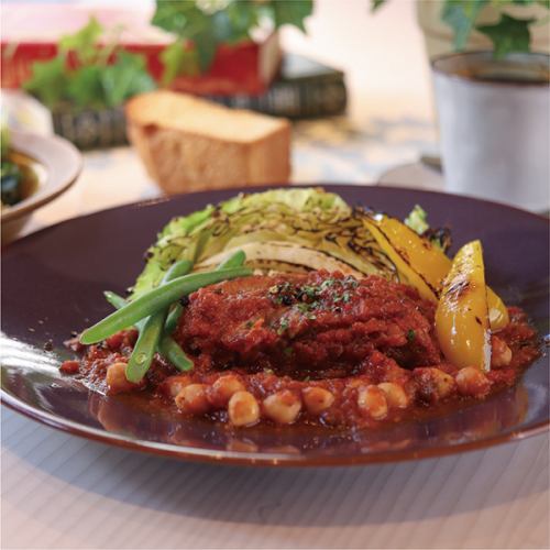 Monthly Lunch Main [Pork shoulder stewed in tomato sauce with spring vegetables]