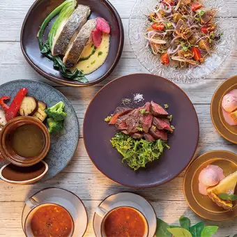 【Premium Course】A slightly luxurious course where you can enjoy carefully prepared dishes in a higher class♪
